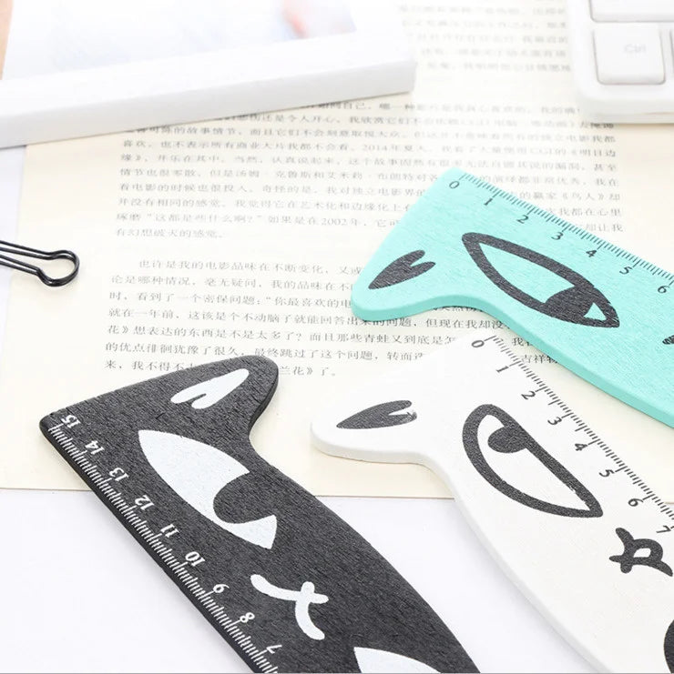 Regla Kawaii Gato Negro Lytwtw’s - 15 cm Madera - TU ULTIMO CLIC